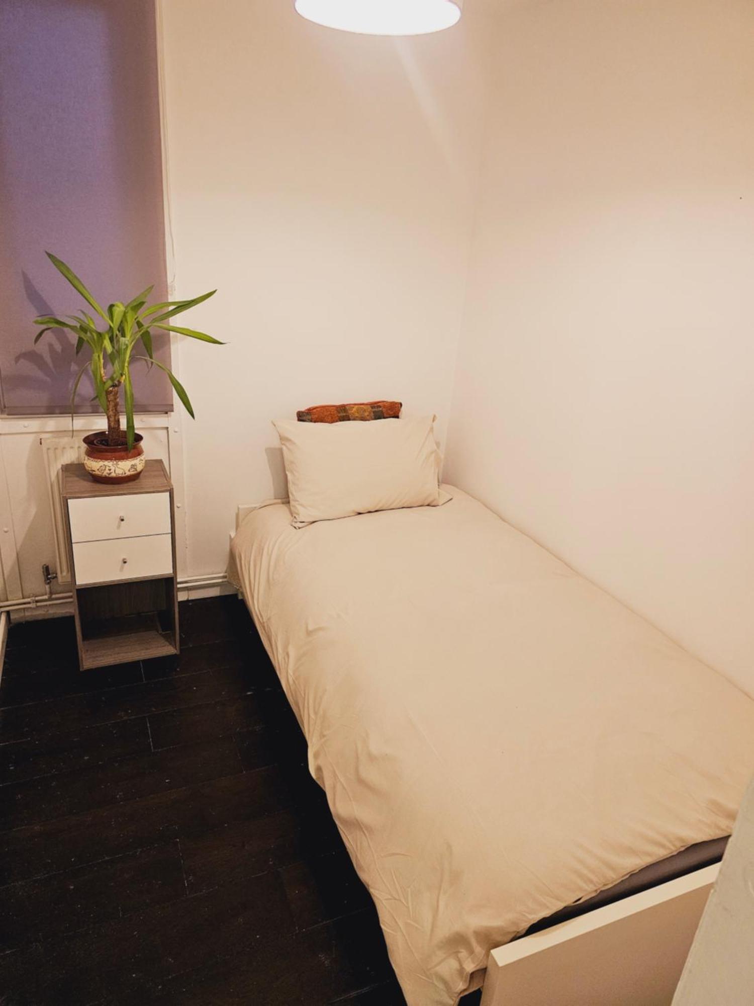 Charming Room Near Central ลอนดอน ภายนอก รูปภาพ